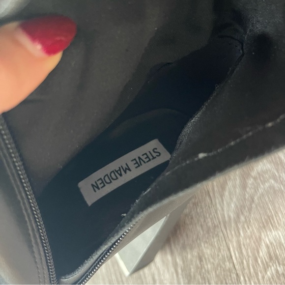 Steve Madden ARCHERS Black Leather Boots - Picture 13 of 13